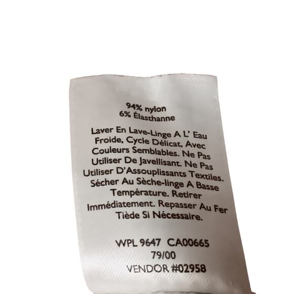 Eddie Bauer First Ascent Women’s Outdoor Hiking Pants Size 6 Burgundy Nylon Span - Picture 16 of 16